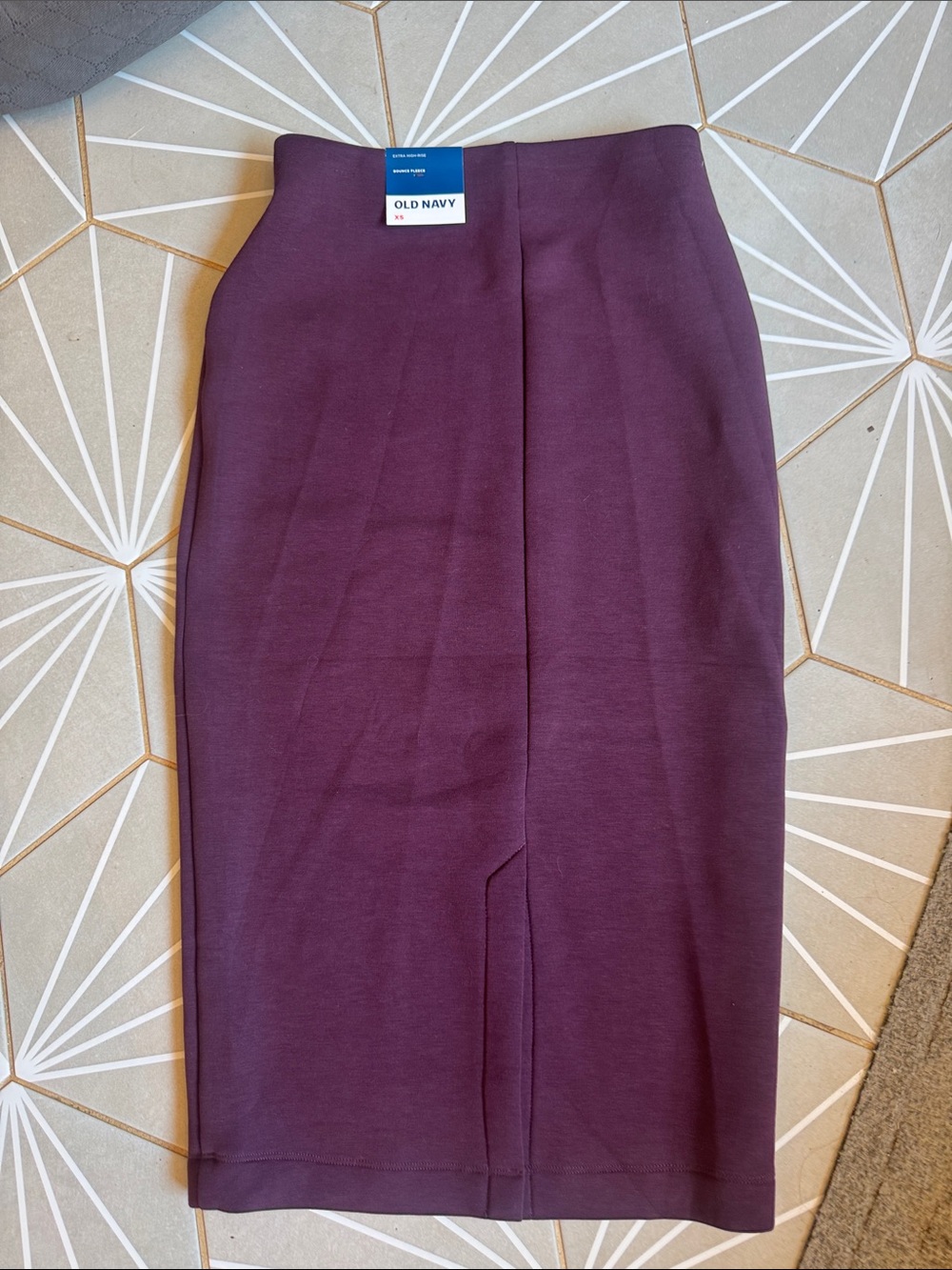 Old Navy Bounce Fleece Plum Pencil Skirt NWT SZ XS
